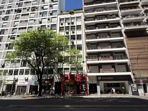 Oficina en alquiler – Piso completo de 120 m² en edificio corporativo