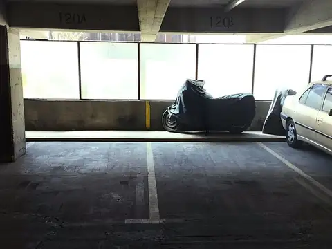 COCHERA DOBLE TECHADA VENTA BELGRANO SEGURIDAD