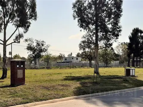 Lote de 456m² en venta en barrio Santo Tomás