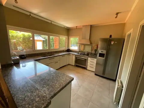 VENTA CASA VILLAGE DEL PARQUE