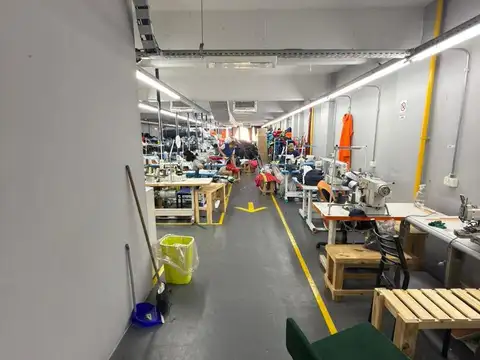 Galpon en Alquiler 43  mts Frente