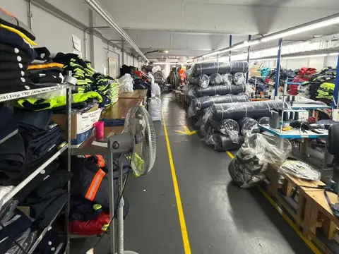 Galpon en Alquiler en Parque Centenario, USD 9.000