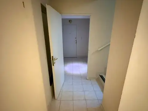 Depto Tipo Casa 2 ambientes con 1 baño