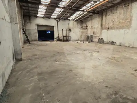 EXCELENTE GALPON EN VENTA-MULTIPROPOSITO 74/1-115-LA PLATA