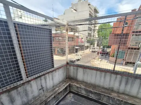 Depto Tipo Casa en Alquiler en Centro, $ 500.000