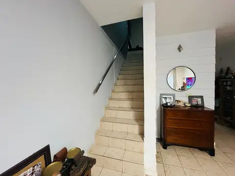 Depto Tipo Casa en Venta con 1 cocheras