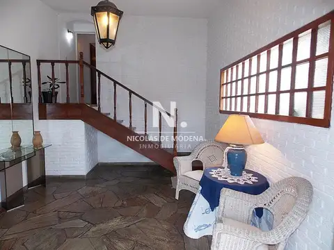 Casa 4 ambientes con 3 baños