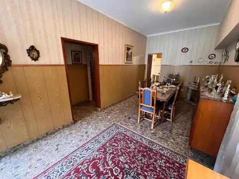 Casa 5 ambientes con 2 baños