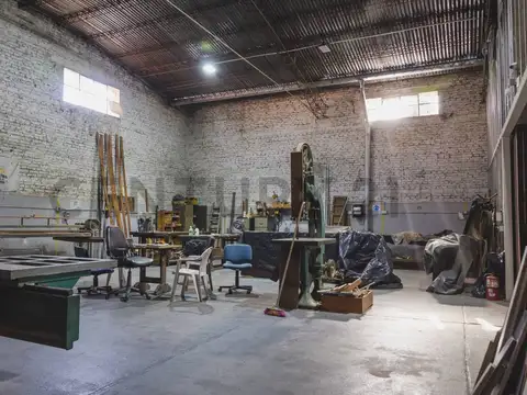 Galpon / Deposito en Venta - La Plata