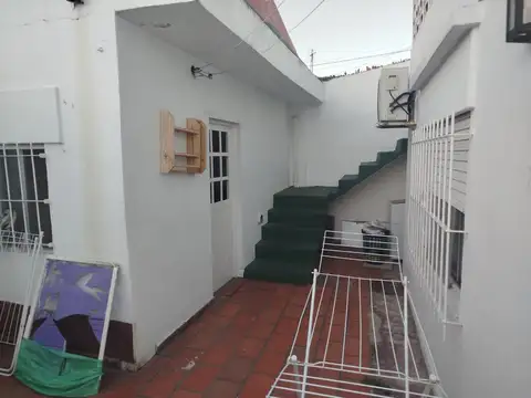 Depto Tipo Casa 2 ambientes con 1 baño