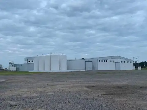 VENTA DE FÁBRICA - NAVE Industrial - San Pedro RUTA 9 - PROVINCIA BUENOS AIRES.