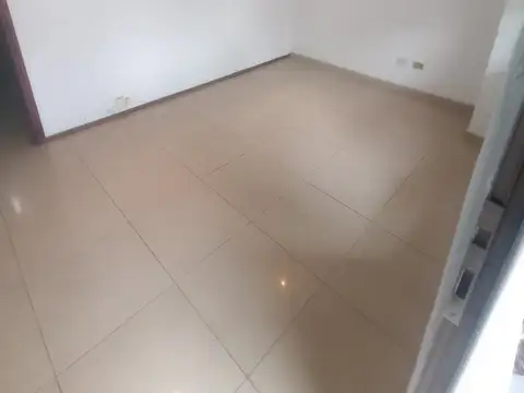 Local en Alquiler en La Perla Sur, $ 770.000