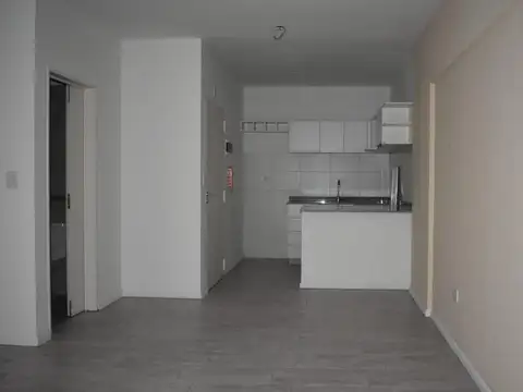 Venta de Monoambiente en San Cristóbal a estrenar con patio