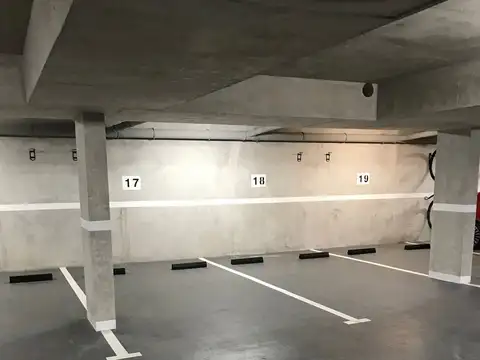 Venta cochera fija Belgrano R acceso por rampa