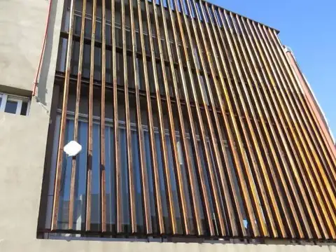 Oficina en Alquiler con 2 cocheras