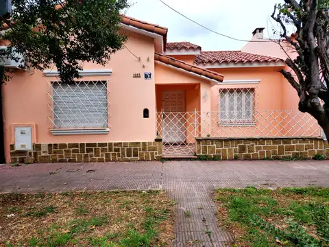 Muy linda casa. Inmejorable ubicación y contexto.