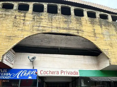 VENTA COCHERA EN BARRIO SUR
