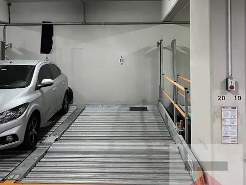 Oportunidad Cocheras en Flores!