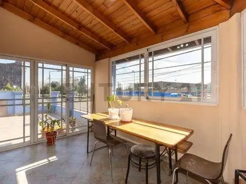 CASA MULTIFAMILIAR EN BOULOGNE, SAN ISIDRO Permuta