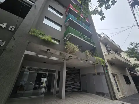 VENTA DOS AMBIENTES - BALCON FRENTE- PISO 3 - PARQUE CHACABUCO- APTO PROFESIONAL - APTO CREDITO