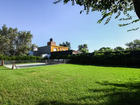 Casa en Alquiler en Hostal Del Sol Oeste, USD 2.500