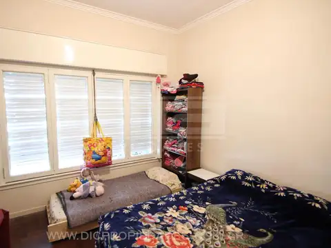 Chalet 4 ambientes con amplio jardin ubicado en  Olivos