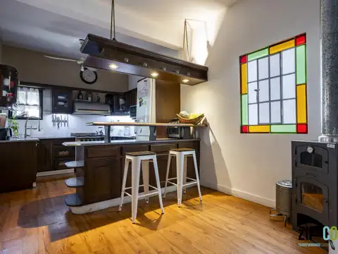 Venta de Casa en lote Propio 5 ambientes con Patio y Parrilla en Avellaneda