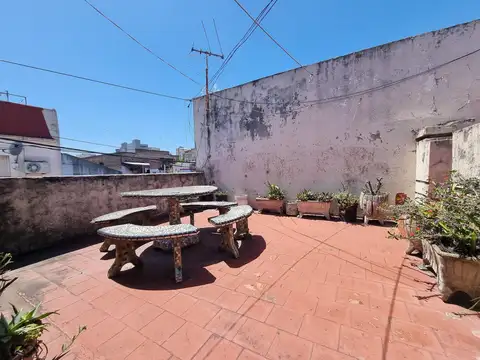 Depto Tipo Casa en Venta 70 años