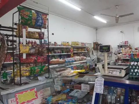 Local en Venta 1975 años