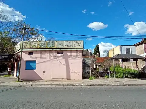 Gaspar Campos 1700, Piso 0