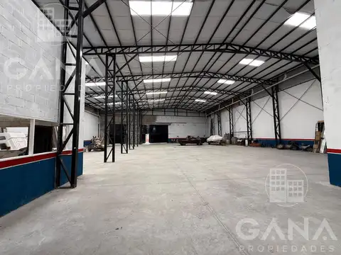 Galpon en Venta 30  mts Fondo