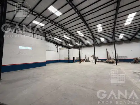 Galpon en Venta 26  mts Frente