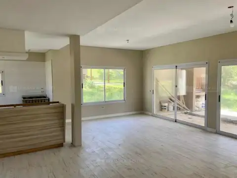 Casa en Venta en Pinamar, USD 259.000