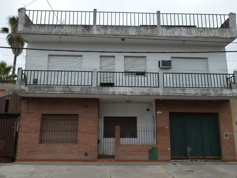 CASA 3 y 4 amb. IDEAL DOS FLIAS