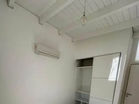 Casa en Alquiler en Manantiales, $ 880.000