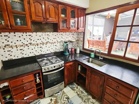 VENTA CASA CON LOCAL Y GALPON 9 DE ABRIL