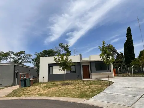 Casa en Venta en  Santa Lucia Pilar del Este | VCO Propiedades