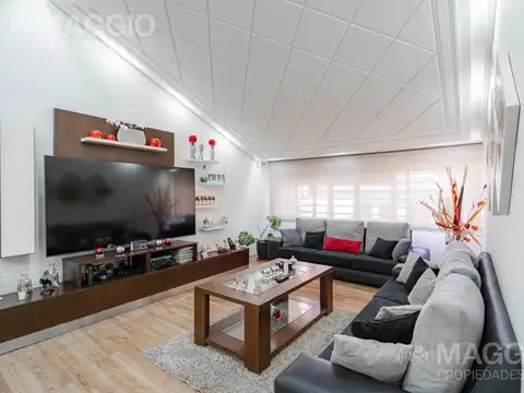 Casa en Venta en Liniers, USD 620.000