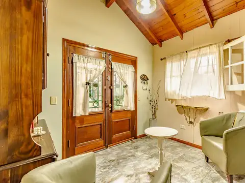 VENTA Casa Quinta 4 amb + fondo+ Pileta - Apto credito- ACEPTA PERMUTA