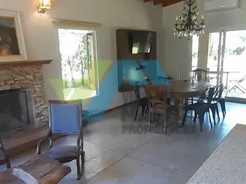 Casa en Venta con 1 cochera