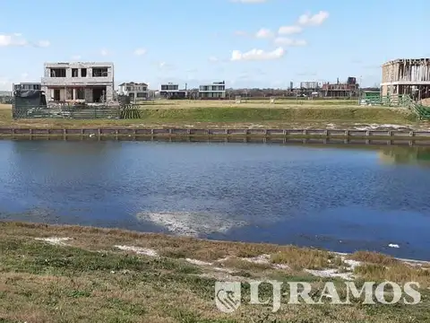 PUERTOS / ESCOBAR- BARRIO COSTAS