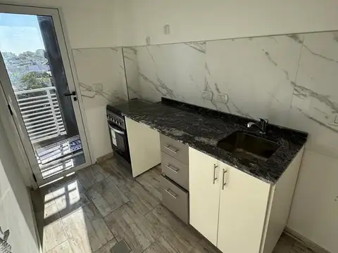 Departamento en Alquiler con 1 cocheras