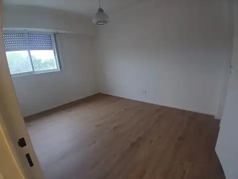 Departamento en Alquiler en Villa Pueyrredon, $ 700.000