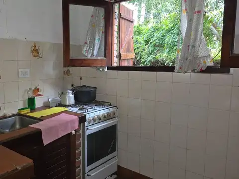 Casa 5 ambientes con 2 baños