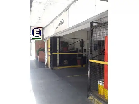 Austria 2000 Recoleta Cochera U$14.000