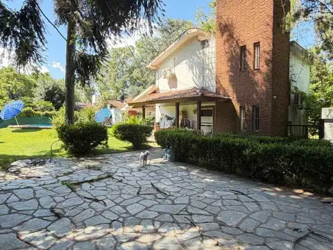 CASA BENAVIDEZ PILETA  PARQUE 3 LOTES