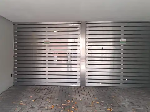 Italia entre Pasco e Ituzaingo