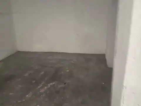 Galpon en Alquiler en Barrio España y Hospitales, $ 680.000