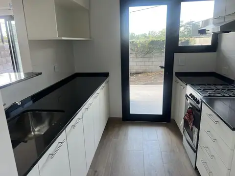 Departamento en Venta en Manuel Alberti, USD 115.000