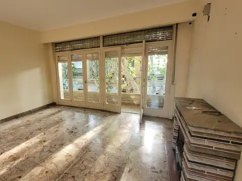 Depto Tipo Casa en Alquiler de 3 ambientes
